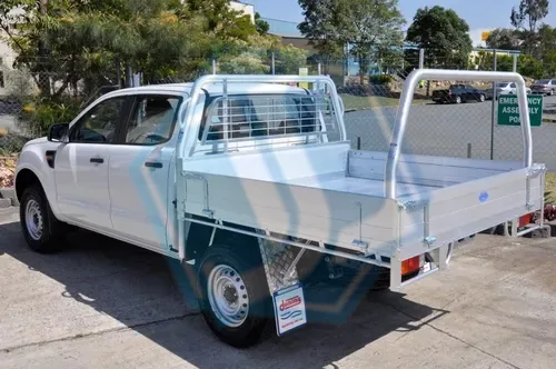 Cab Guard Rack (Item No. 244) — Auto Accessory image 3 of 4